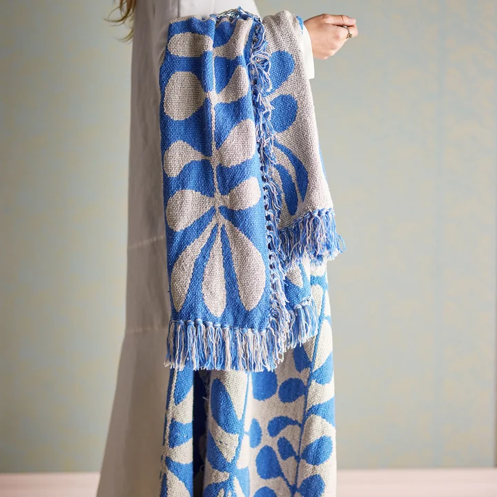 Bloomingville - Nevine Decke, 130 x 160 cm, blau