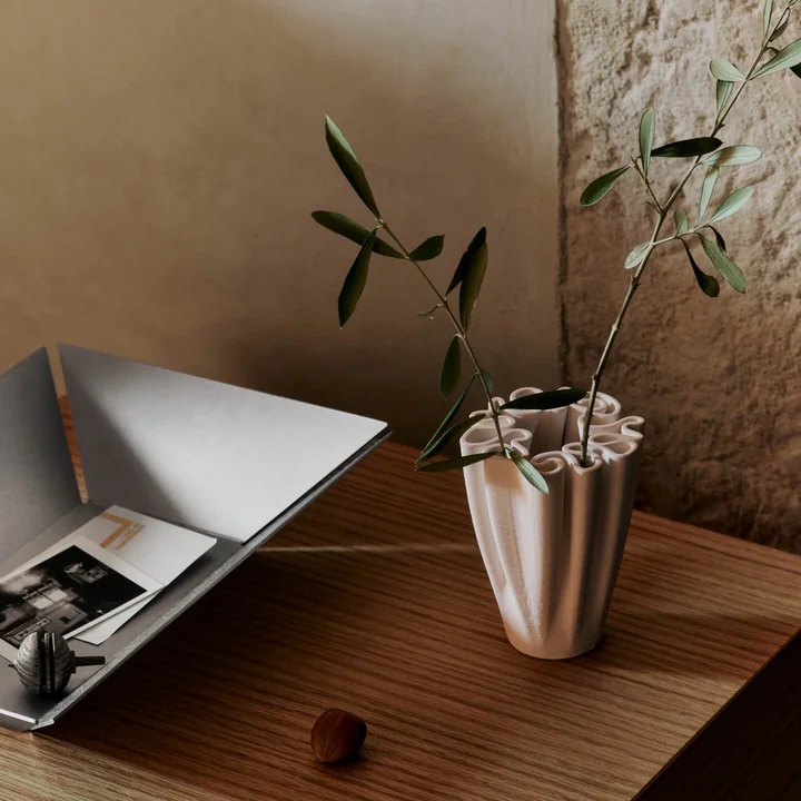 Ferm Living - Dedali Vase, H 18 cm, off-white