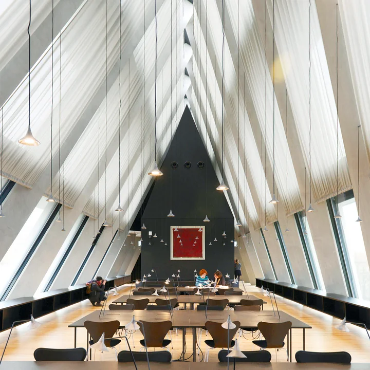 Artemide - Unterlinden LED-Pendelleuchte, Aluminium