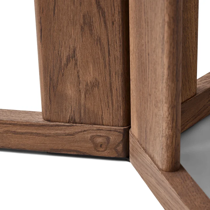 Form & Refine - Trefoil Tisch