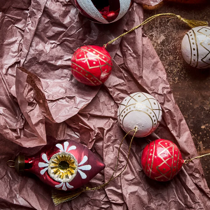 House Doctor - Mach Ornament, Ø 4 cm, rot / rose