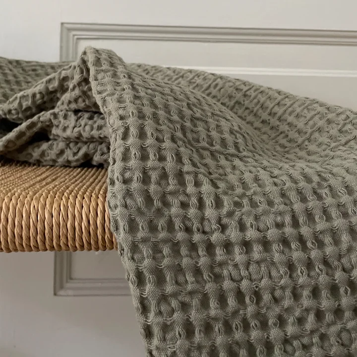 Das Handtuch mit Waffelstruktur von Humdakin, 55 x 80 cm, oak