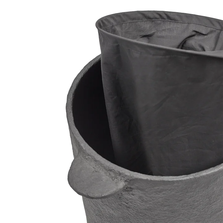 Serax - Earth Wäschekorb mit Leinensack L, schwarz