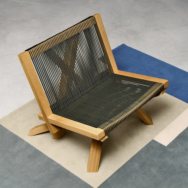 ClassiCon - Volkshaus Lounge Chair und Hocker, Eiche natur / waldgrün 