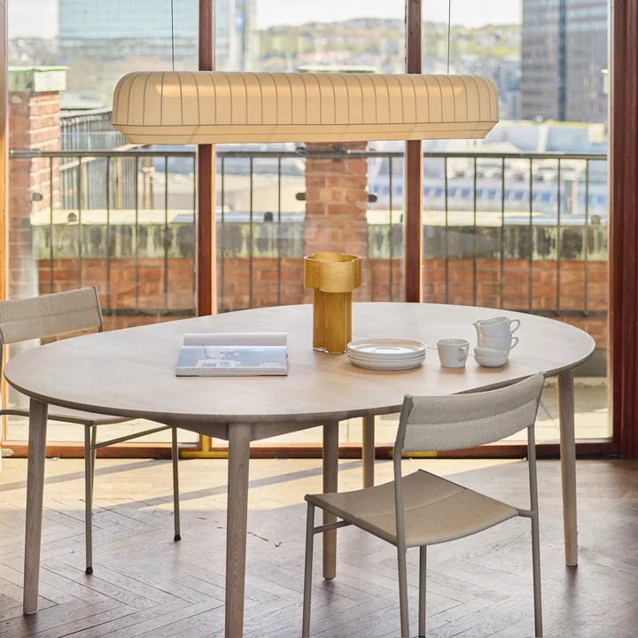 Northern - Expand Esstisch Ø 140 cm, Eiche hell geölt, Vev Stuhl, graubeige / Natur