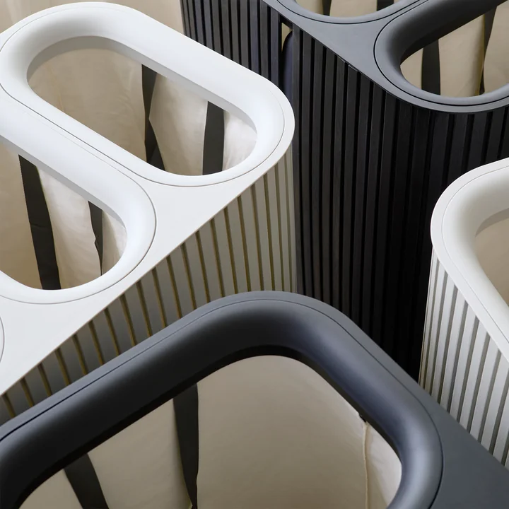 Joseph Joseph - Tota Luxe Wäschetrennkörbe 90 l, Bambus ecru und schwarz