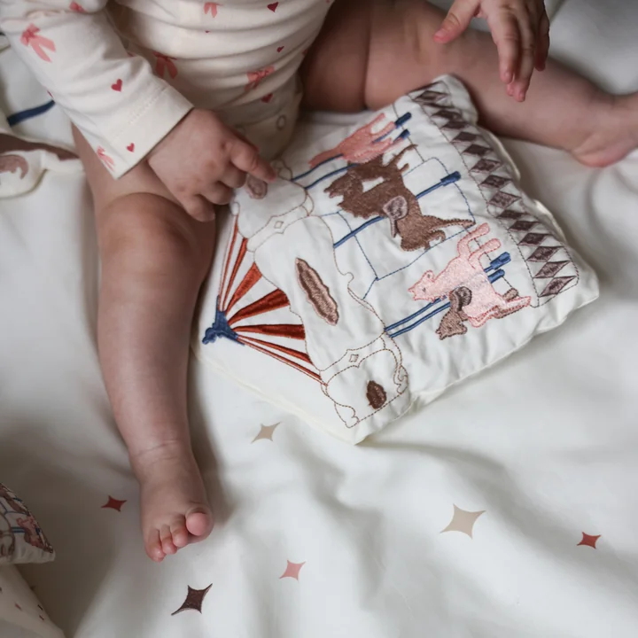 Cam Cam Copenhagen - Aktivitätsspielmatte, 80 x 80 cm, carousel