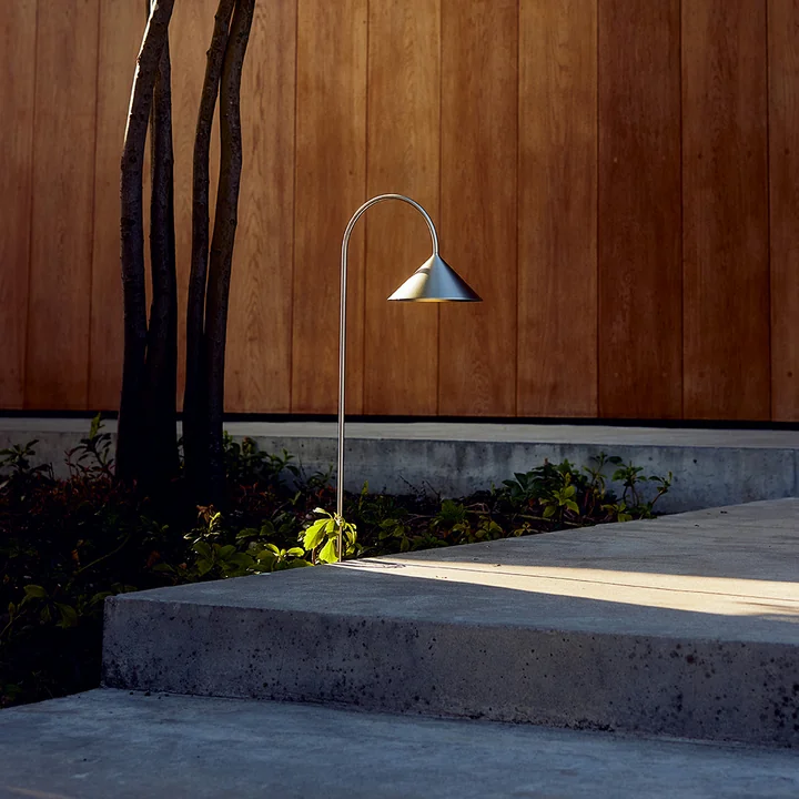 Frandsen - Grasp LED Akku-Außenleuchte mit Erdspieß, edelstahl gebürstet