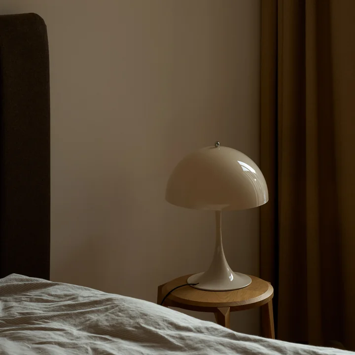 Louis Poulsen - Panthella V2 Tischleuchte 320