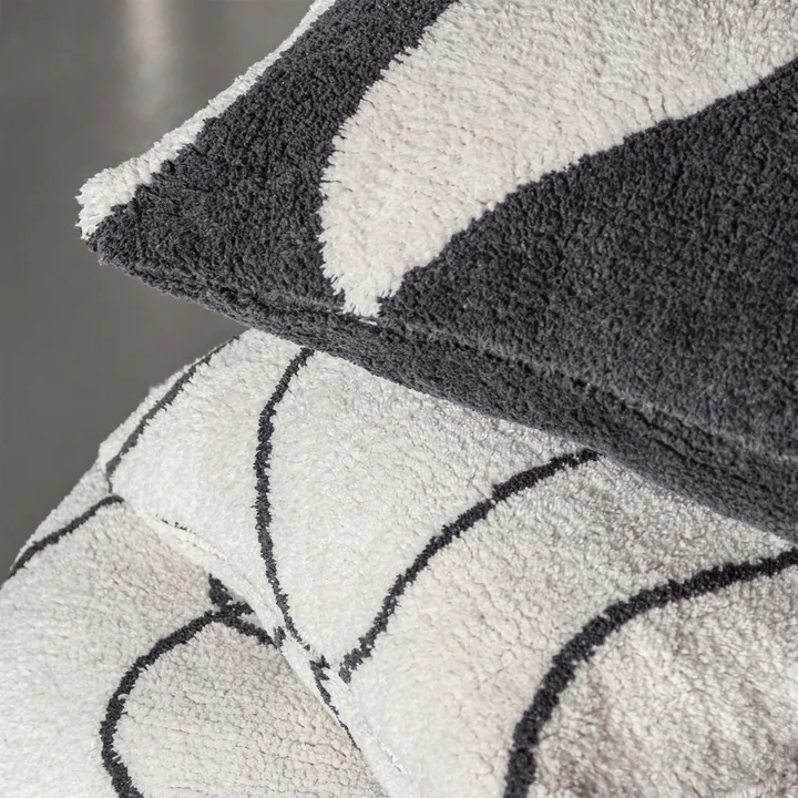 Mette Ditmer - Figura  Kissenbezug, getuftet, off-white