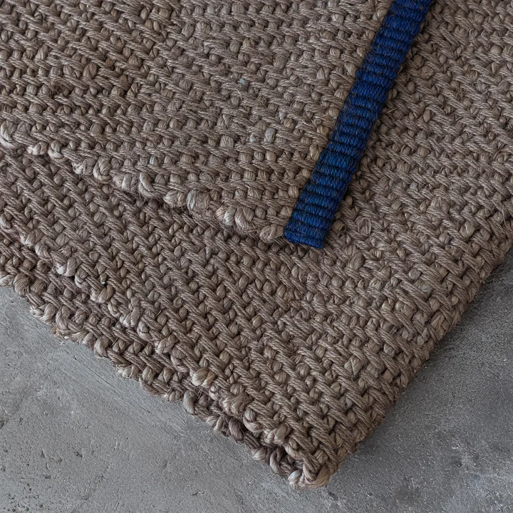 Mette Ditmer - Notes Juteteppich, latte