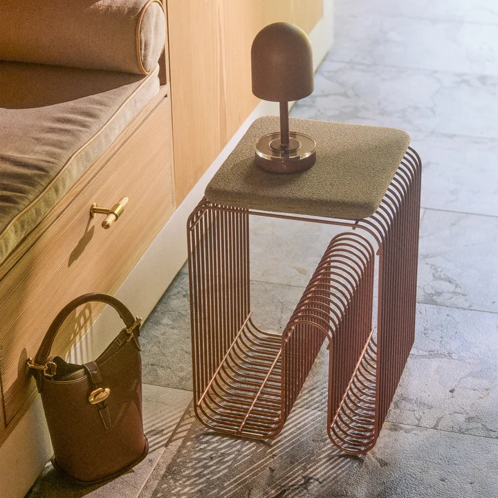 AYTM - Curva Hocker, amber