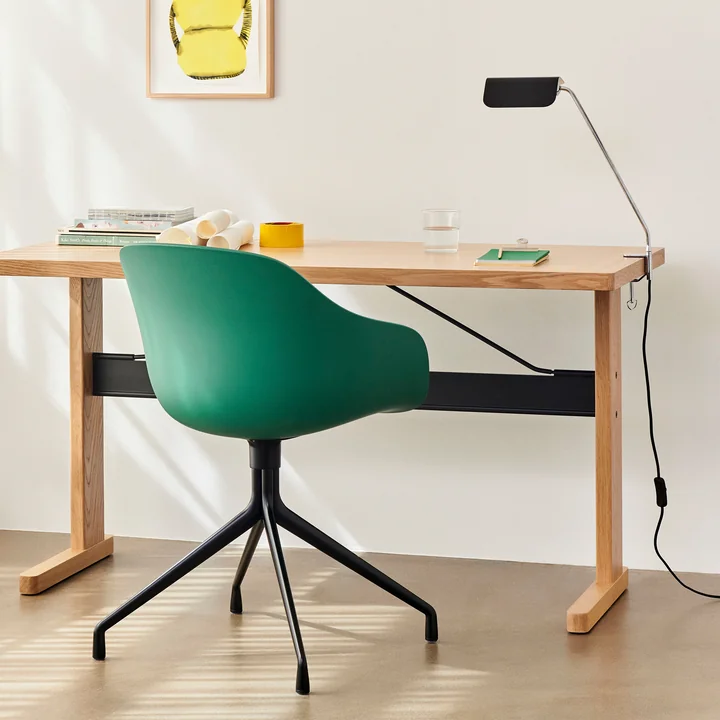 HAY - Apex Schreibtischklemmleuchte, iron black