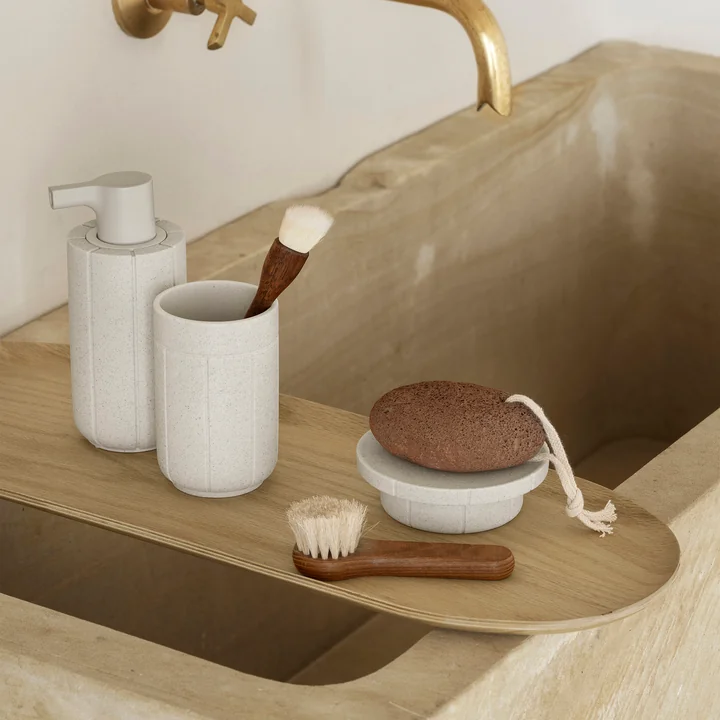 Blomus - Baki Tablett, eiche und Kua Moonbeam Kollektion