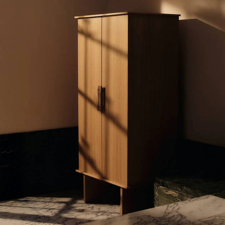 Ferm Living - Stilt Kleiderschrank, Eiche natur