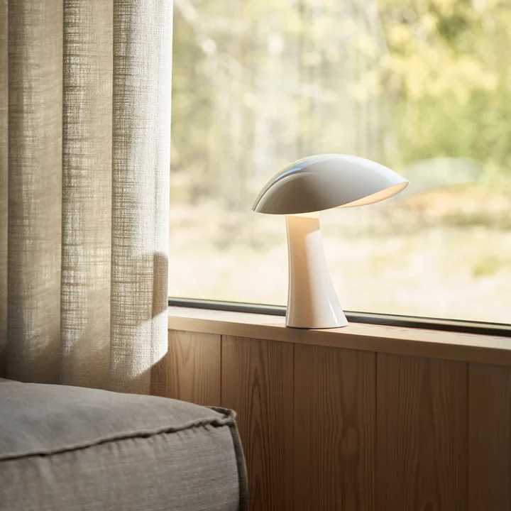 Louis Poulsen - Rumee 220 Portable Akku LED-Tischleuchte, cloud white