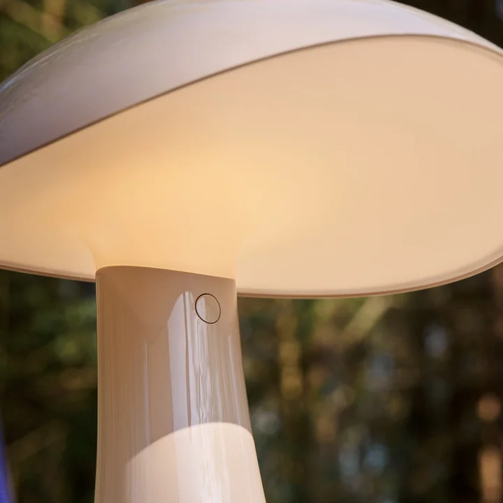 Louis Poulsen - Rumee 220 Portable Akku LED-Tischleuchte, earth grey