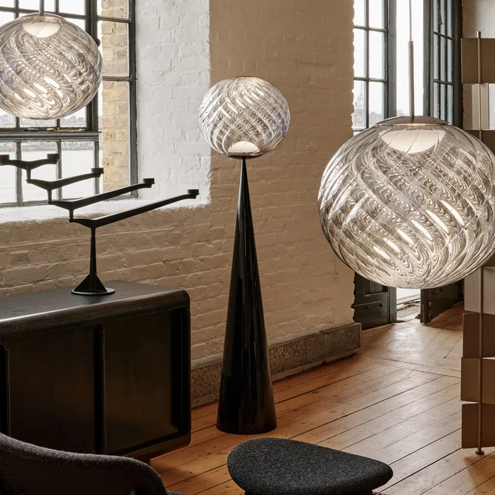 Tom Dixon - Whirl Cone Fat LED Stehleuchte, silber / schwarz
