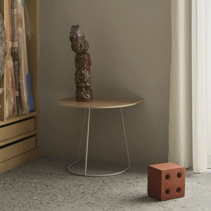 Muuto - Airy Coffee Table, Half Size, Eiche lackiert / off-white