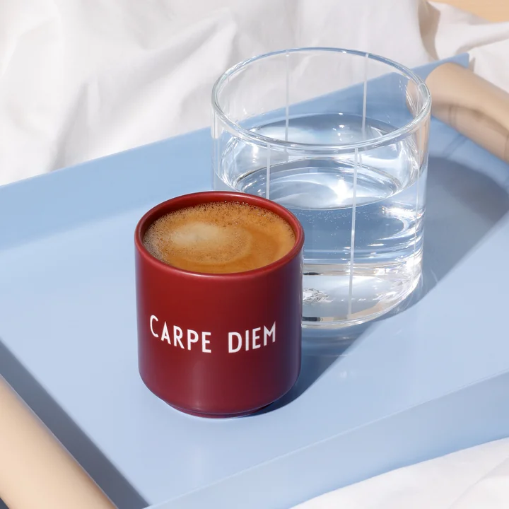 Design Letters - Porzellan Mini-Becher, Carpe Diem / burgundy