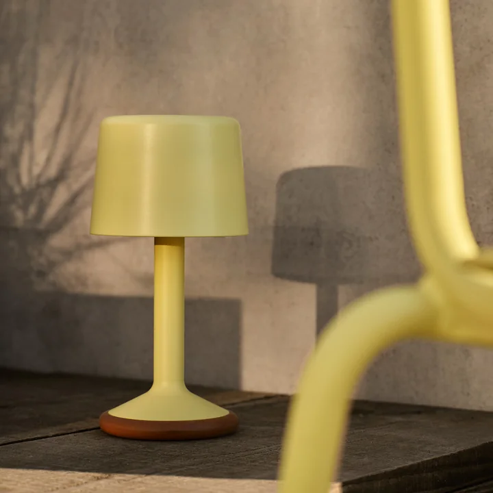 HOUE - Luu LED Solar-Akkuleuchte, lemon zest