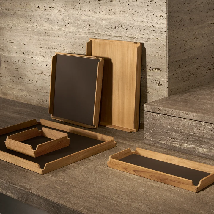 Lind DNA - Airy Teak Tablett