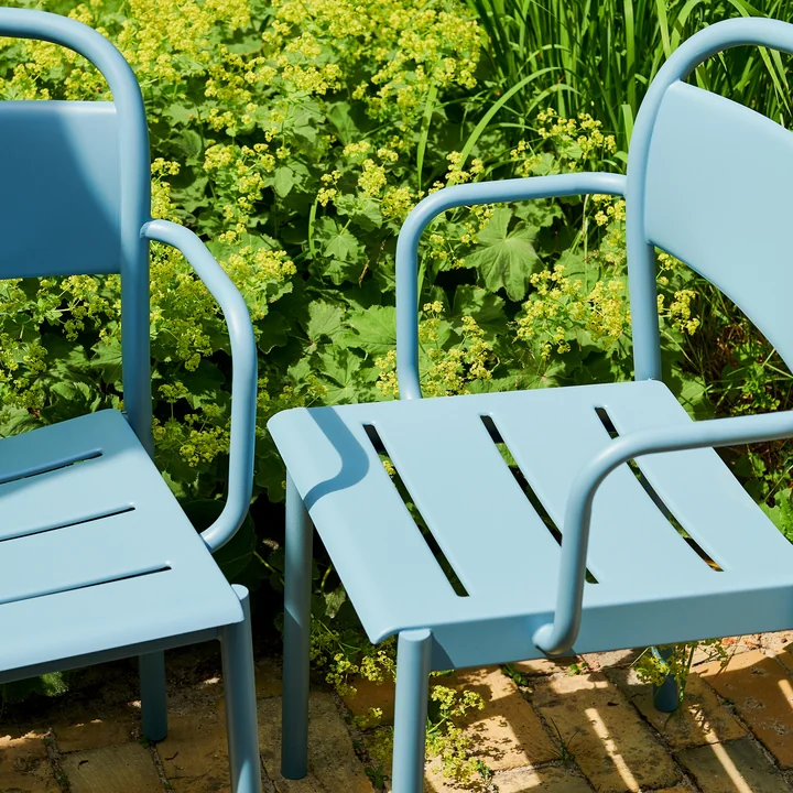 Muuto - Linear Steel Armchair Outdoor, hellblau