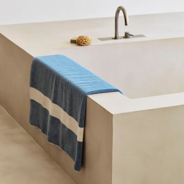 HAY - Stripe Badelaken 100 x 150 cm, dusty blue