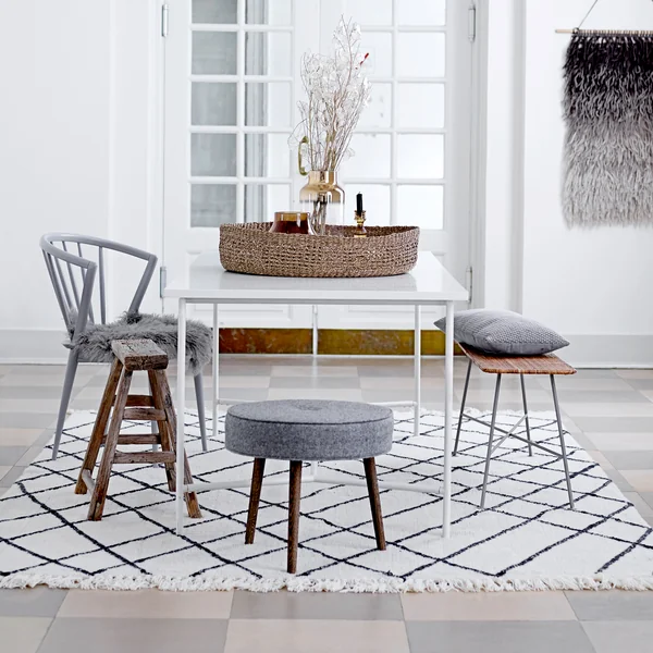 Wollteppich 300 x 200 cm im Rautenmuster von Bloomingville in Beige / Schwarz