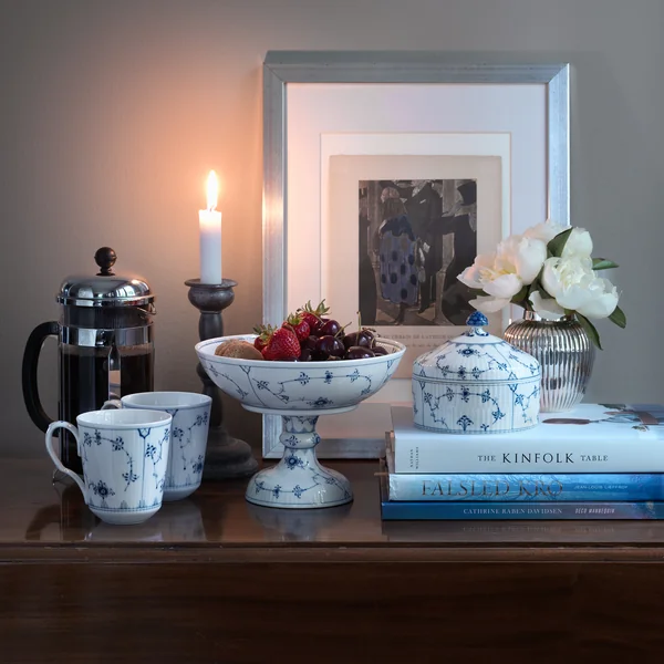 Musselmalet Gerippt Tassen, Becher und Servierplatten von Royal Copenhagen