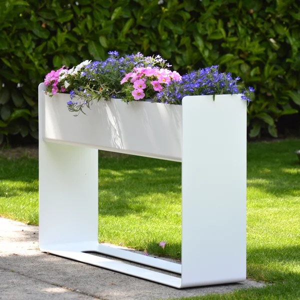 Place Pflanzenbehälter von Jan Kurtz