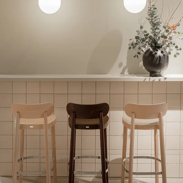 Barstuhl 118 H von Thonet