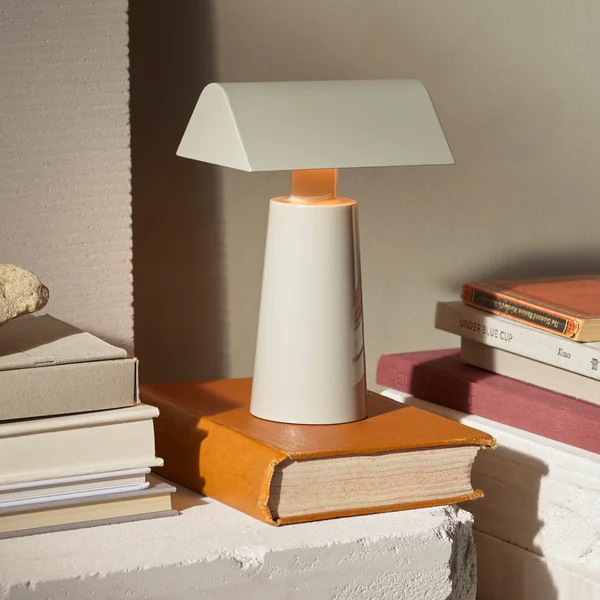 Caret MF1 Akkuleuchte, silk grey von &Traditon