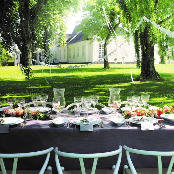 Weiß Gerippt Teller flach von Royal Copenhagen, Gartenhochzeit