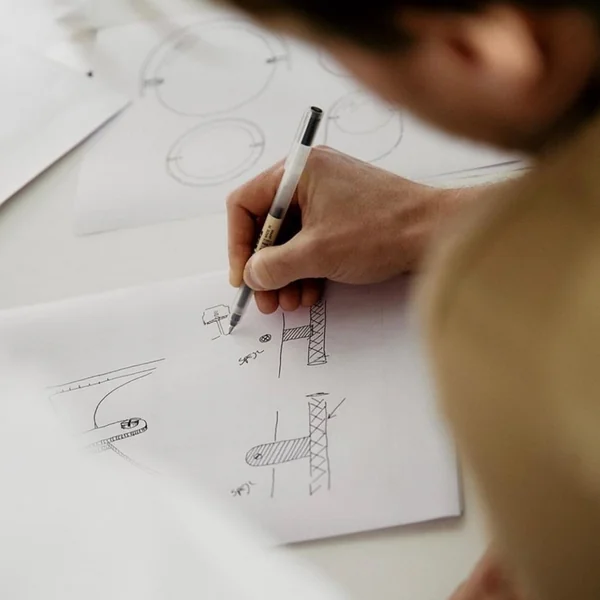 Behind the Scenes Colin King Audo Skizze