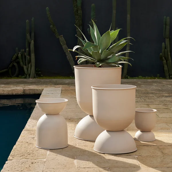 Hourglass Blumentopf von Ferm Living