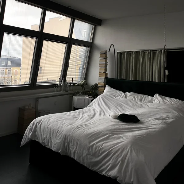 Homestory - home.with.zia - Radius Design - Booksbaum II