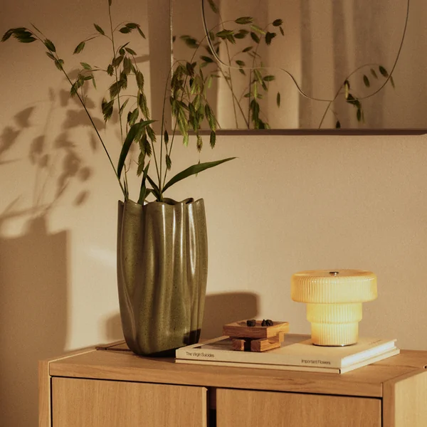 Ferm Living - Nium Vase, H23 cm, dark sage